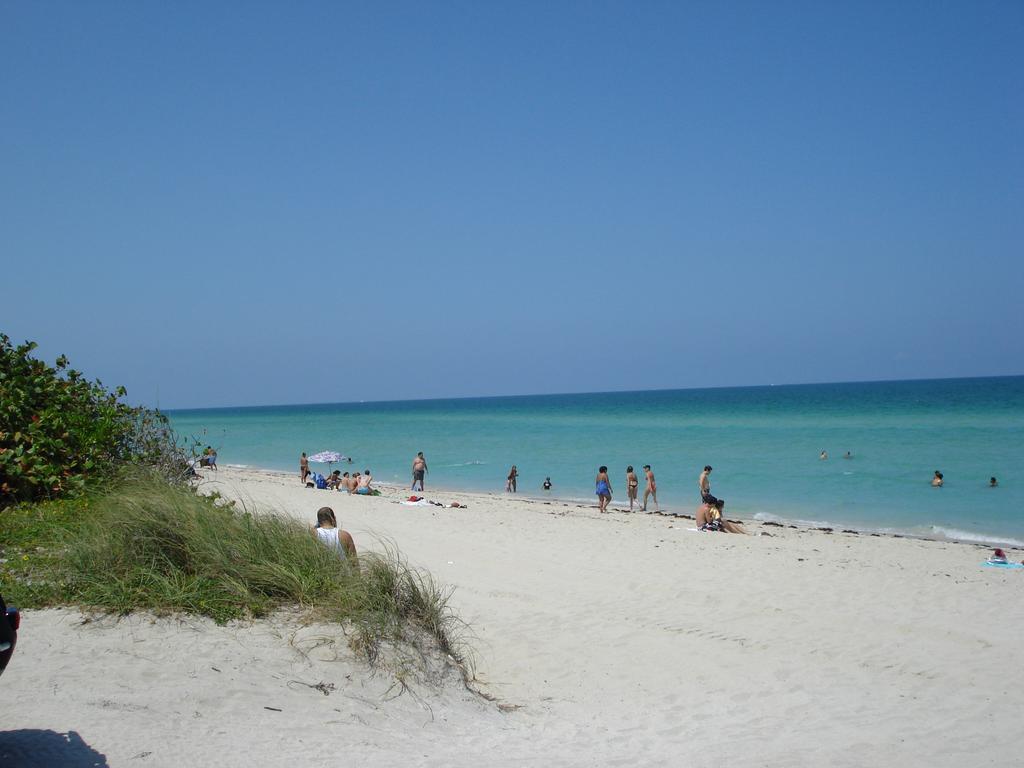 Capri Apartment Miami Beach Exterior photo